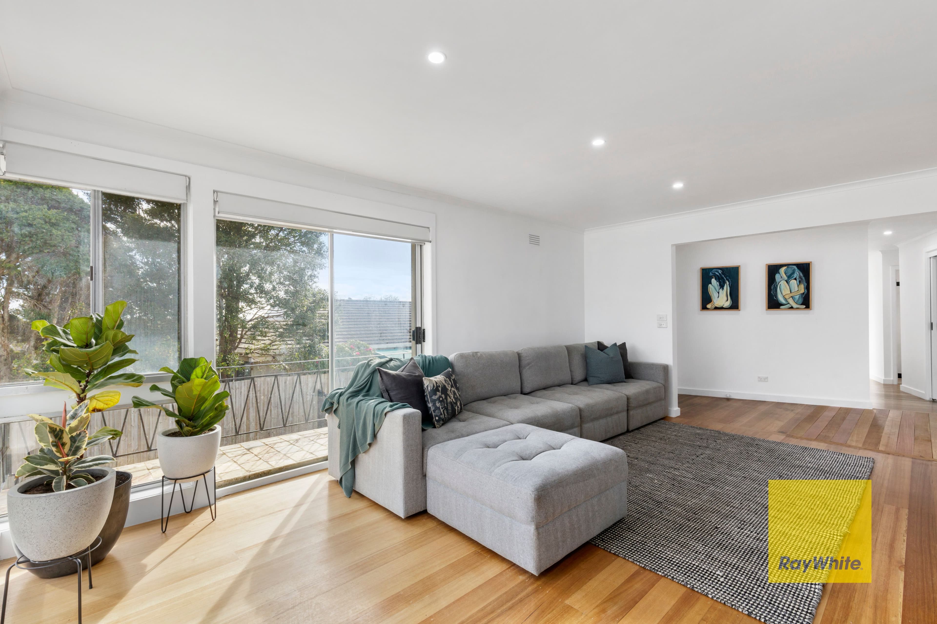 19 Carnarvon Drive, Grovedale VIC 3216, Grovedale - Thumbnail 3
