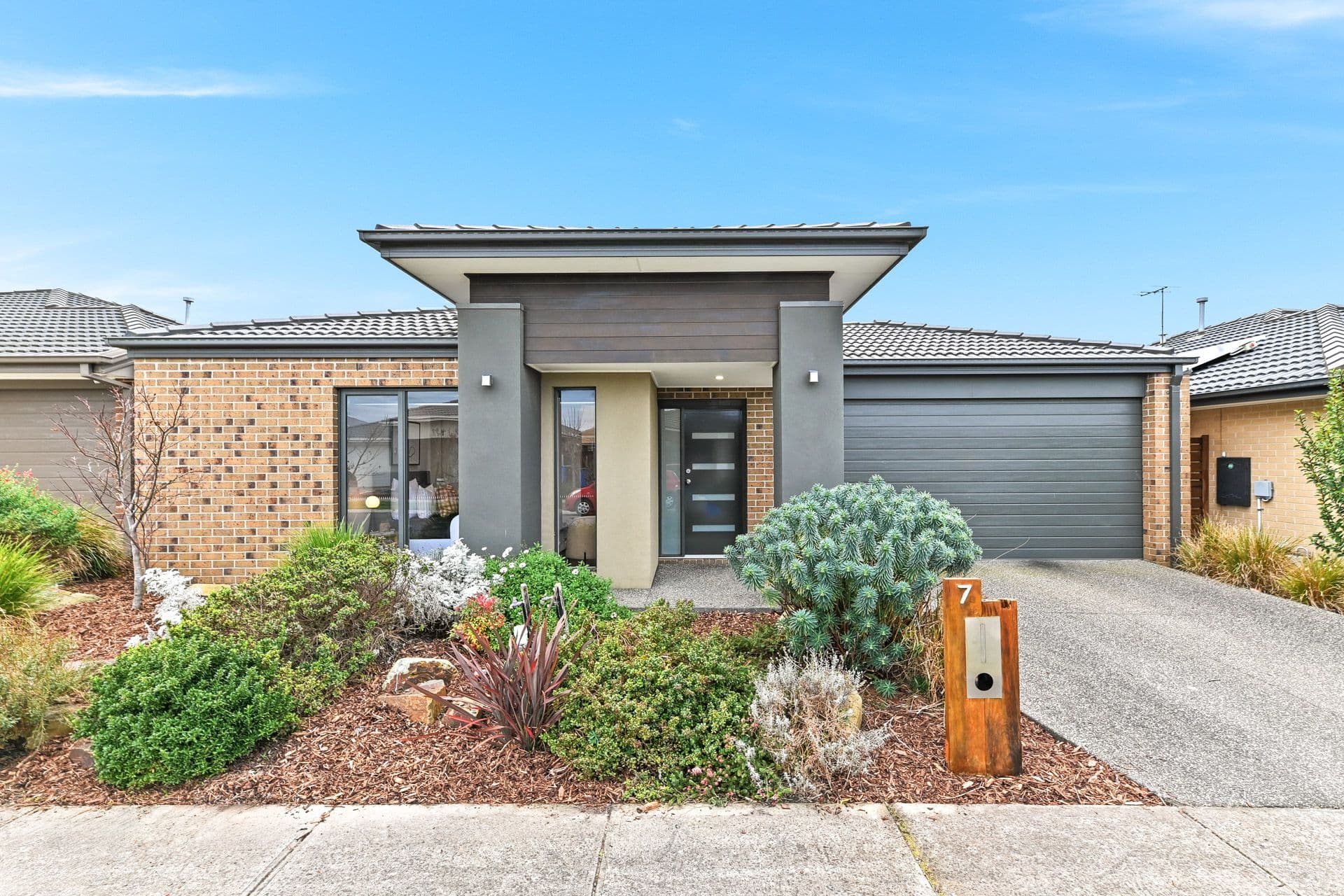 7 Dressen Way, Clyde North VIC 3978, Clyde North - Image 1