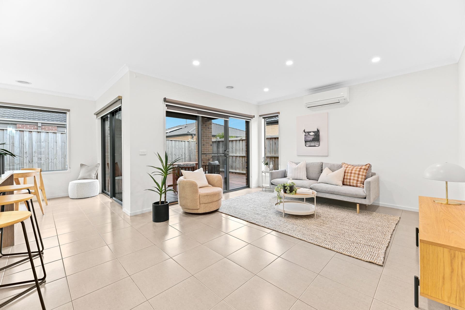 7 Dressen Way, Clyde North VIC 3978, Clyde North - Thumbnail 3