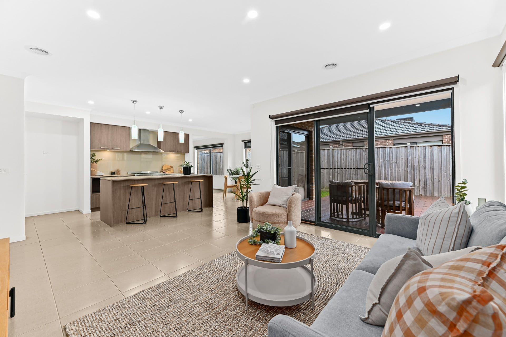 7 Dressen Way, Clyde North VIC 3978, Clyde North - Thumbnail 5