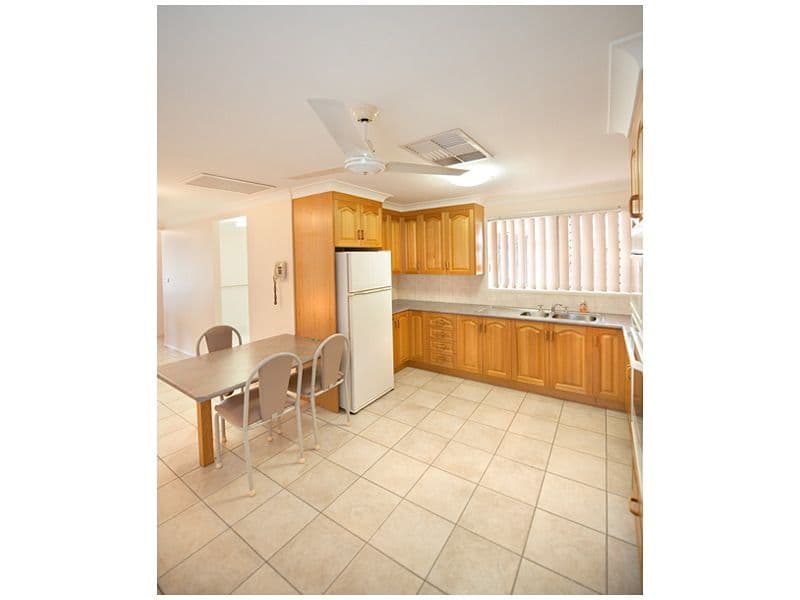 4 Walls Street, NORMAN GARDENS QLD 4701, Norman Gardens - Thumbnail 5