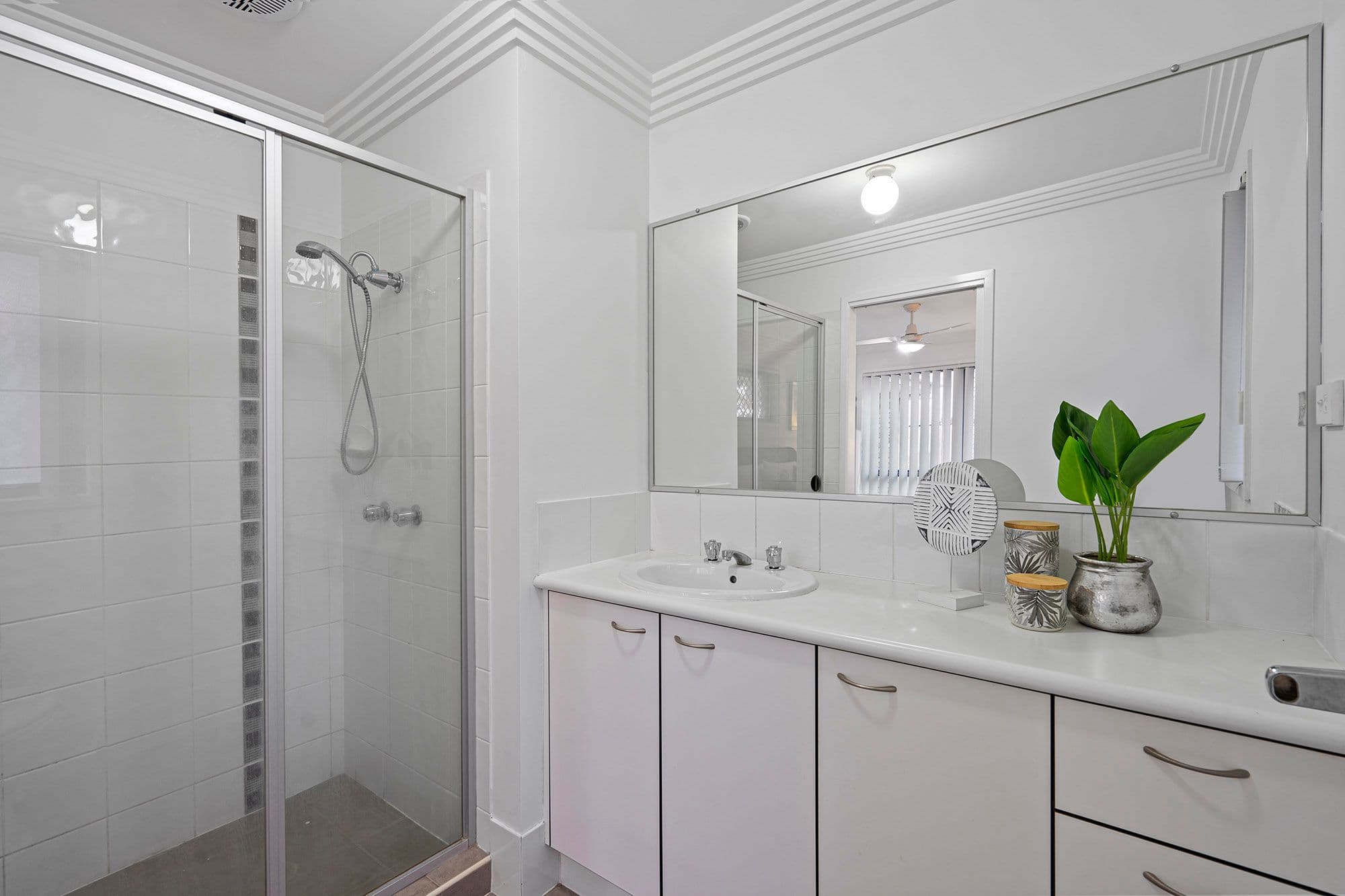 4 Paul Drive, Regents Park QLD 4118, Regents Park - Thumbnail 8