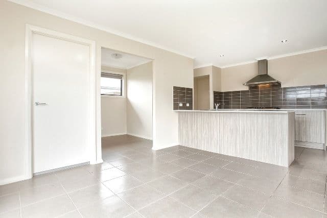 11 Blackburn Street, Ropes Crossing - Thumbnail 7