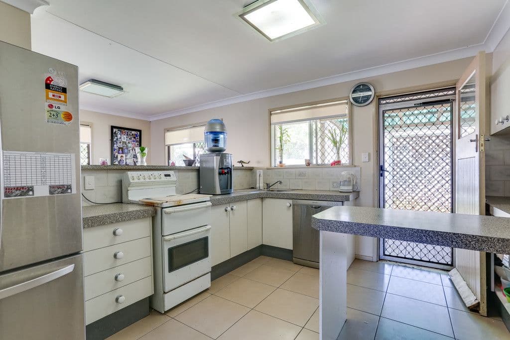 8 Slone Street, Riverview QLD 4303, Riverview - Thumbnail 7
