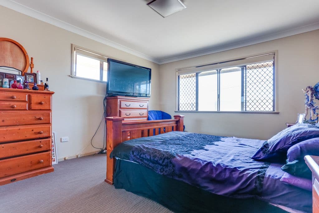 8 Slone Street, Riverview QLD 4303, Riverview - Thumbnail 8