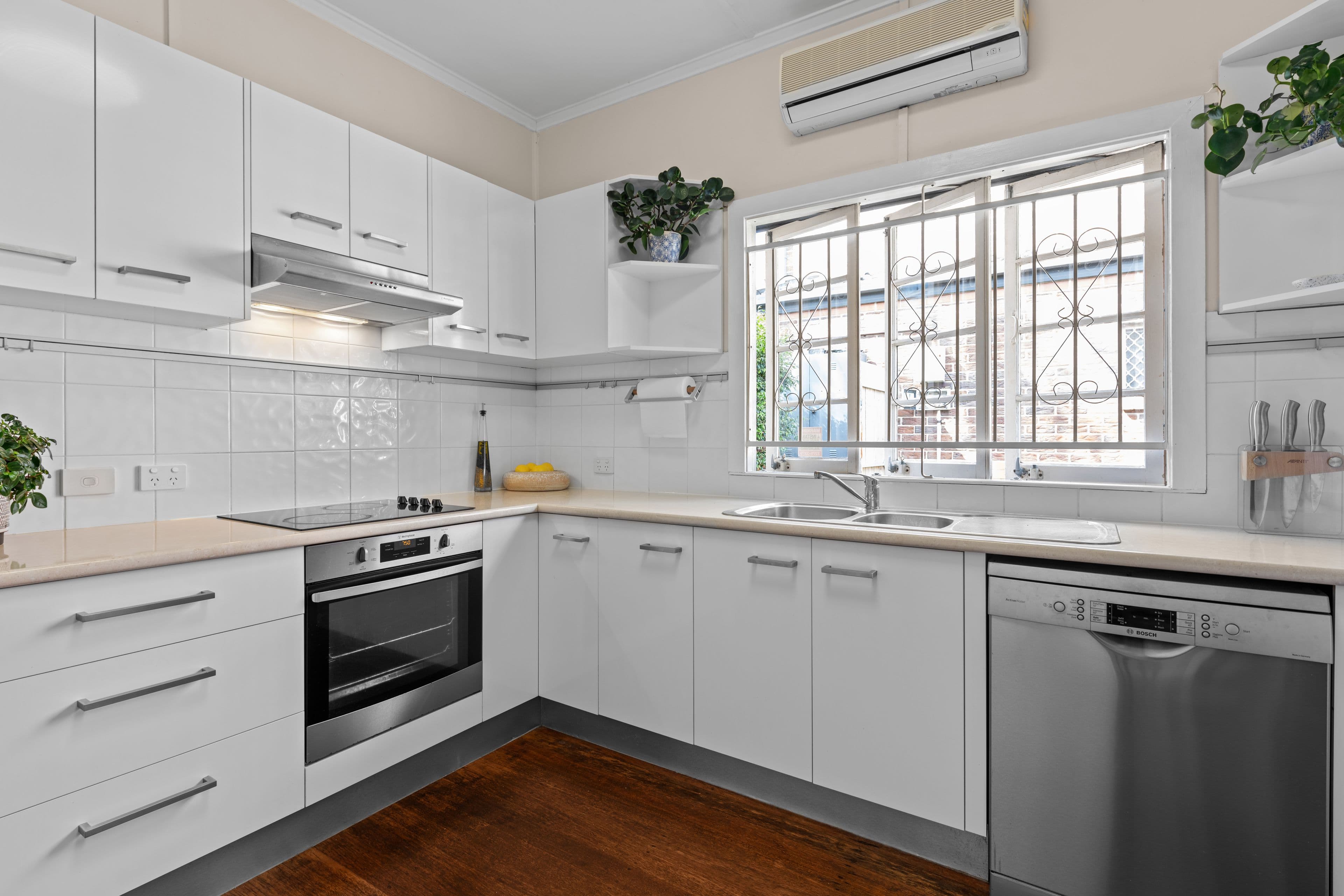 60 Lisson Grove, Wooloowin QLD 4030, Wooloowin - Thumbnail 4