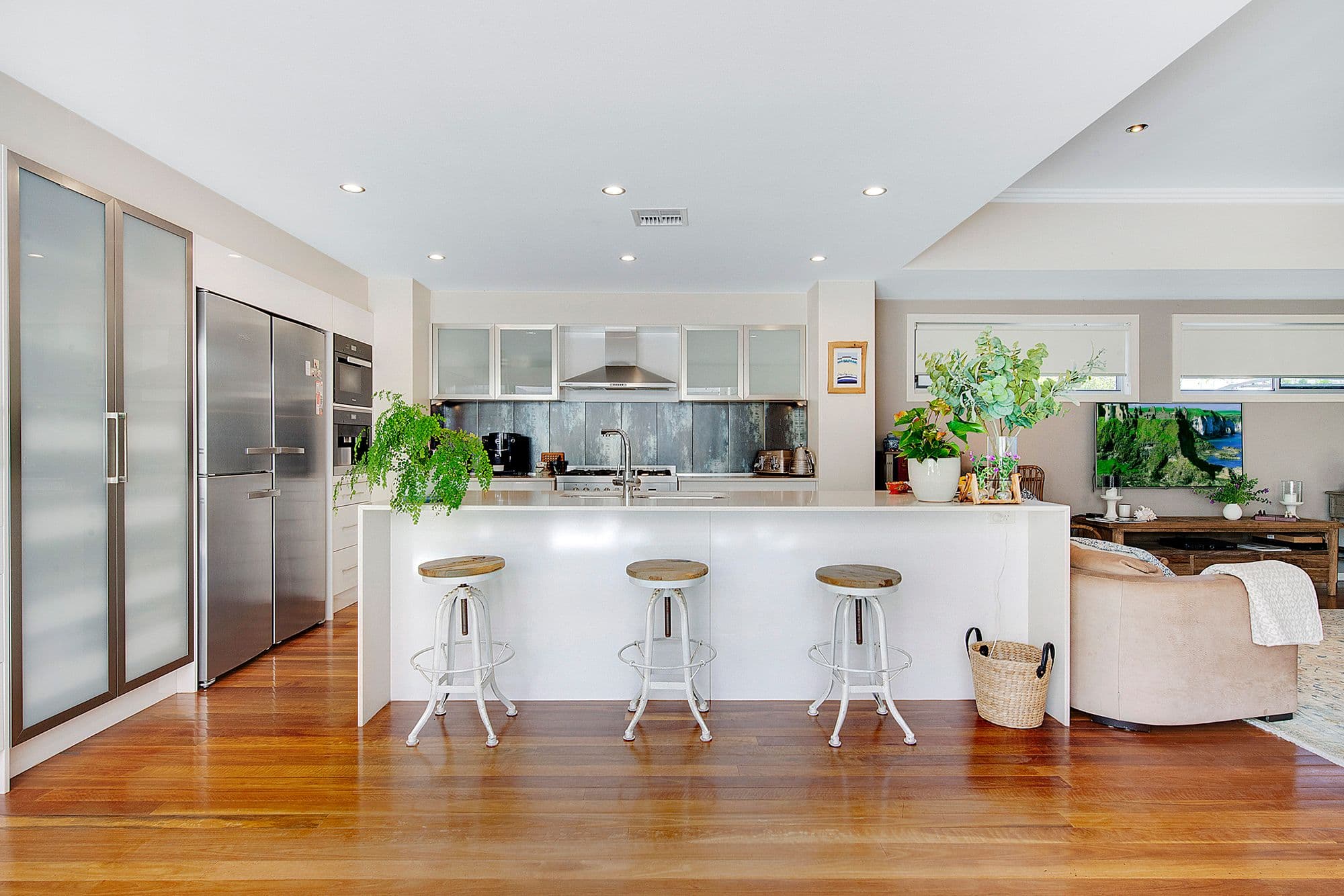 50 Petrel Avenue, Mermaid Beach QLD 4218, Mermaid Beach - Thumbnail 3