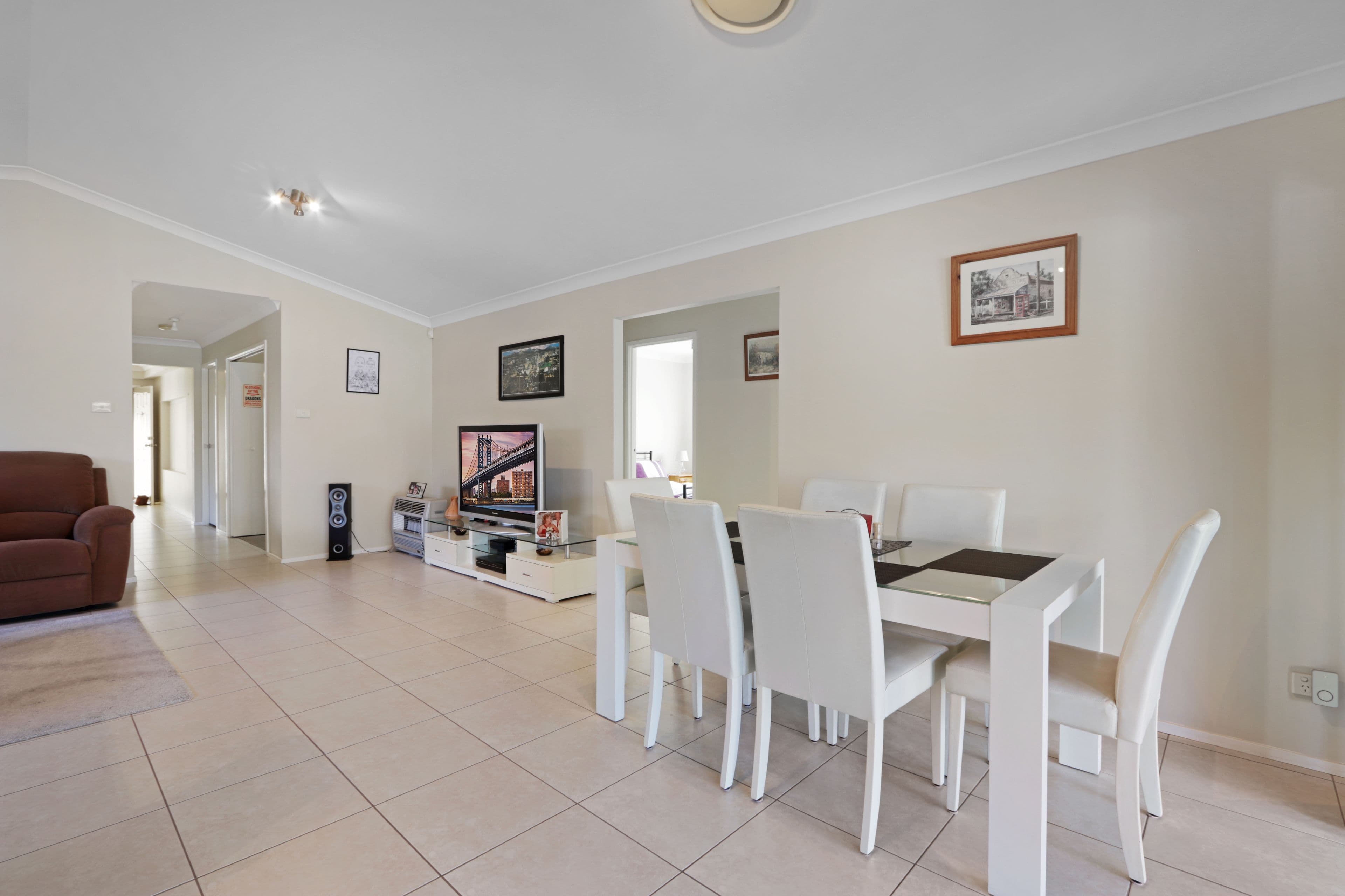 8 Corsair Avenue, Middleton Grange NSW 2171, Middleton Grange - Thumbnail 3