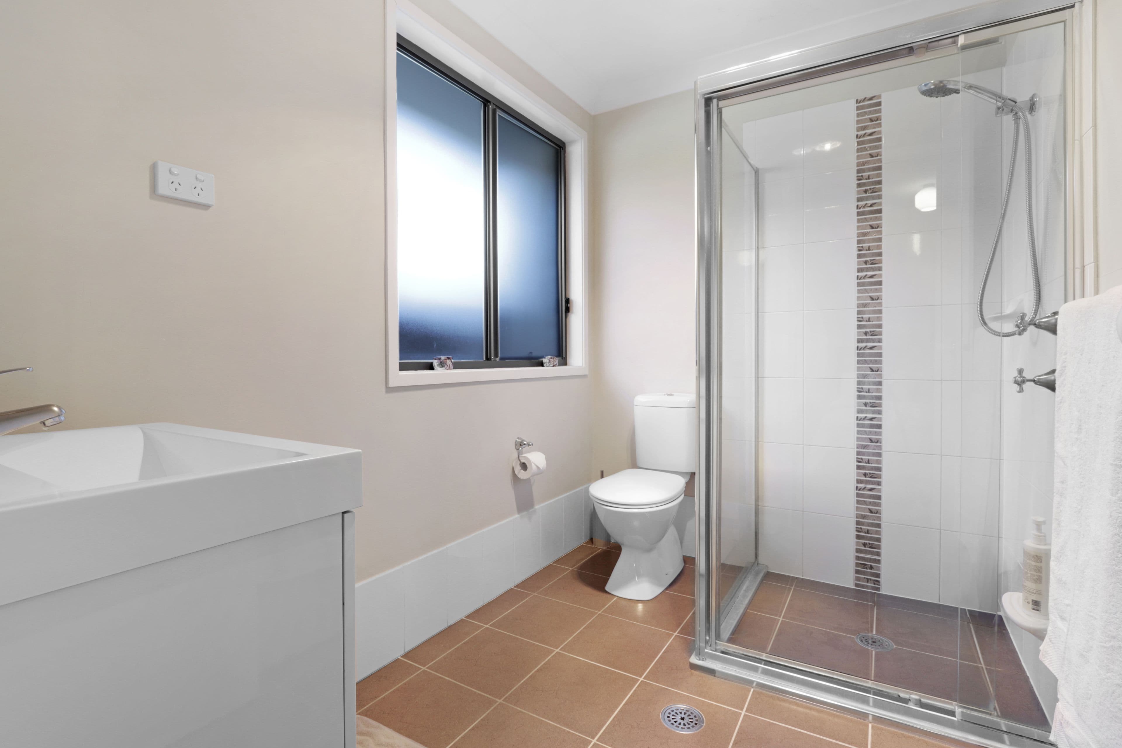 8 Corsair Avenue, Middleton Grange NSW 2171, Middleton Grange - Thumbnail 8