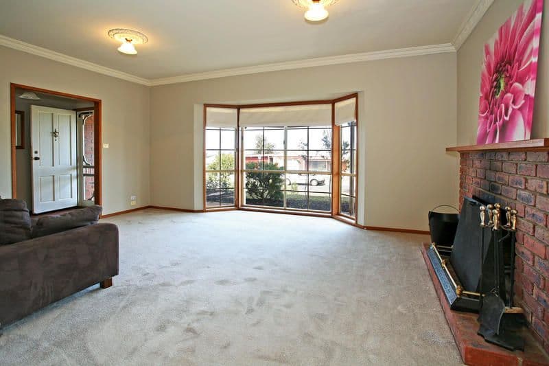 11 Lehmann Avenue, GROVEDALE VIC 3216, Grovedale - Thumbnail 3