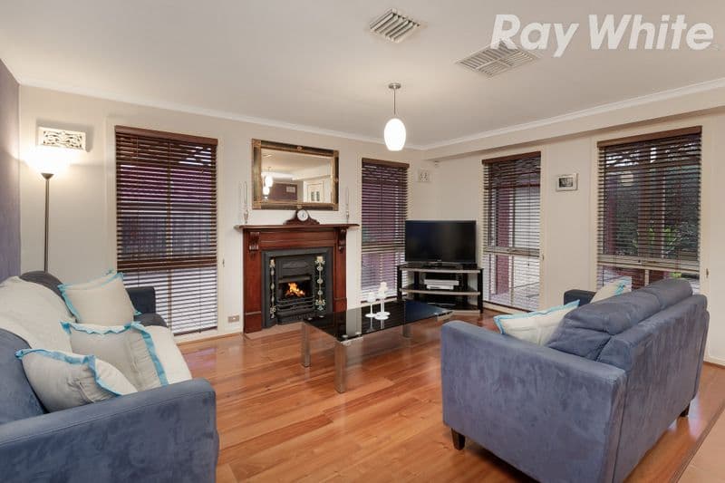 11 Adam Place, Mill Park VIC 3082, Mill Park - Thumbnail 2
