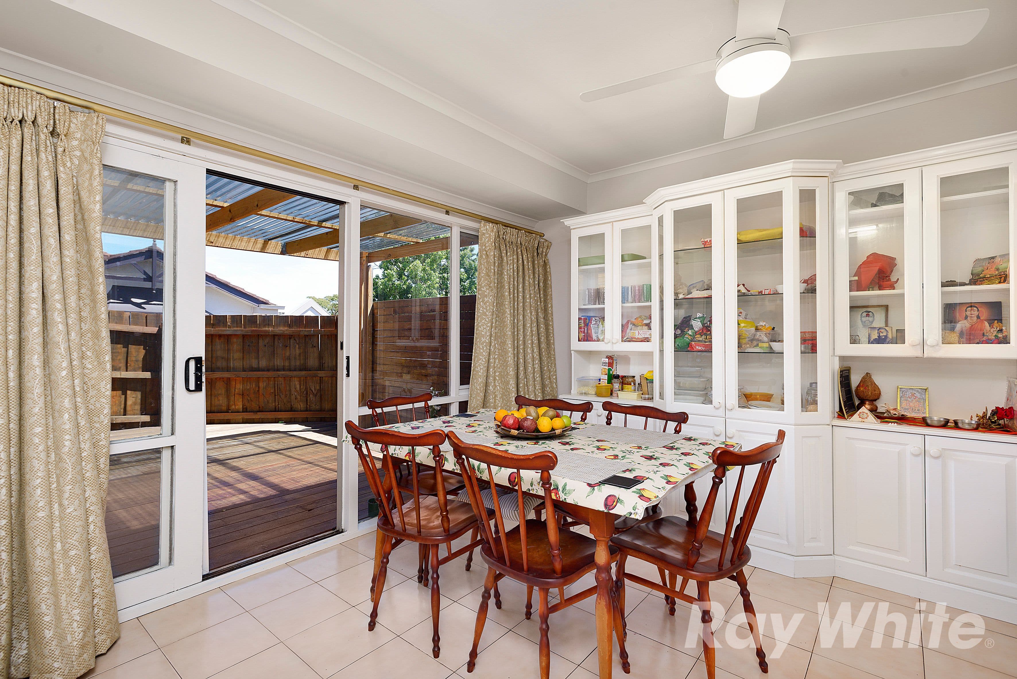 225 Gallaghers Road, Glen Waverley VIC 3150, Glen Waverley - Thumbnail 3