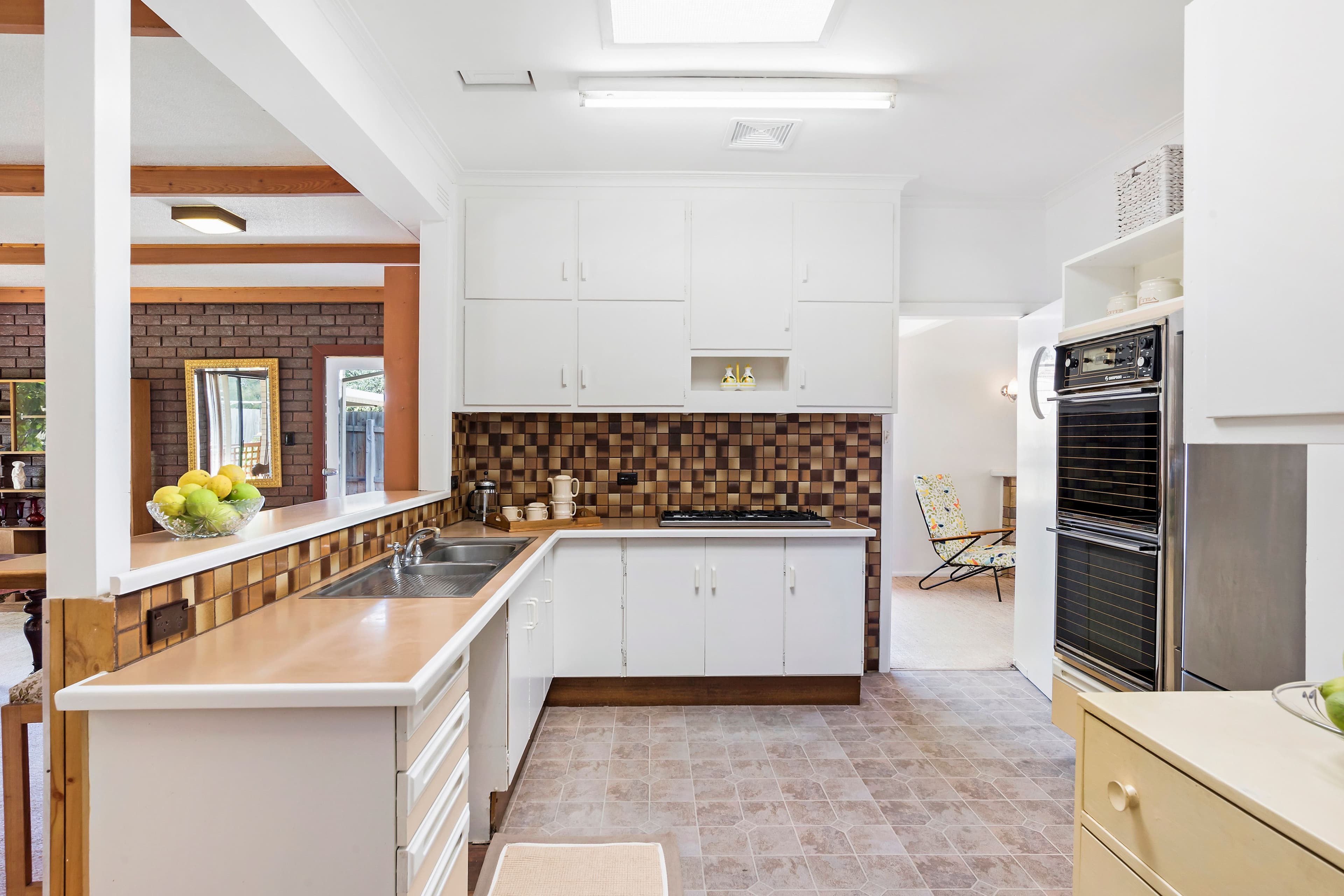 17 Torquay Avenue, Chadstone VIC 3148, Chadstone - Thumbnail 3