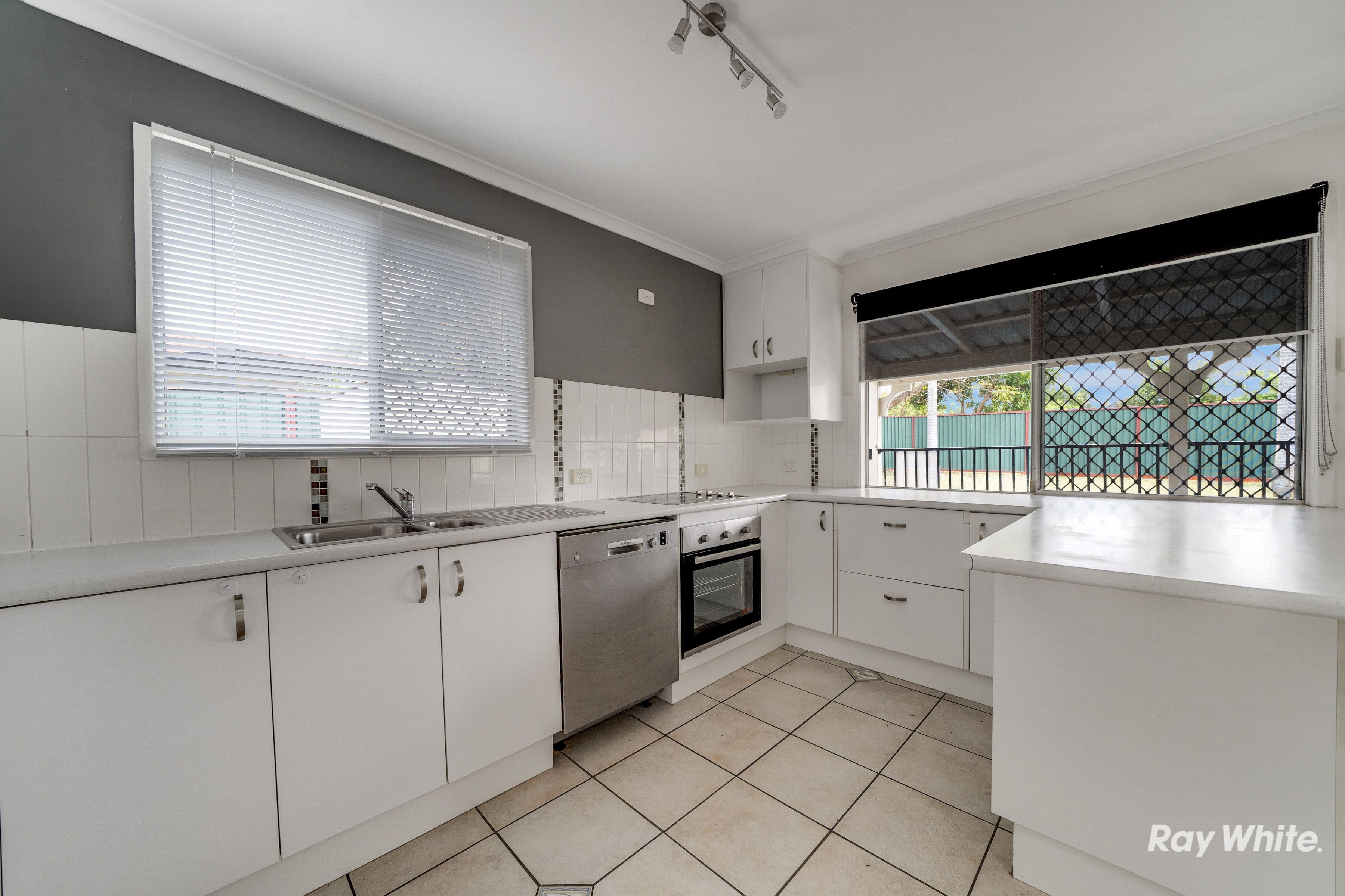 8 Birch Street, Marsden QLD 4132, Marsden - Thumbnail 4