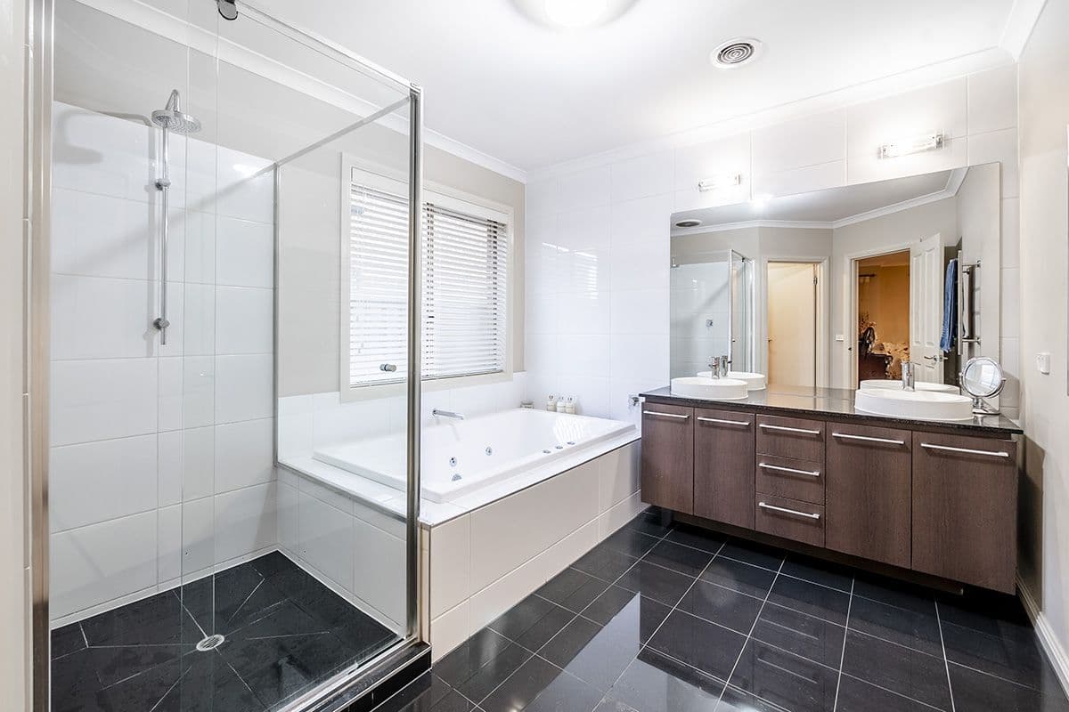 7 Starlight Rise, Cranbourne East VIC 3977, Cranbourne East - Thumbnail 4