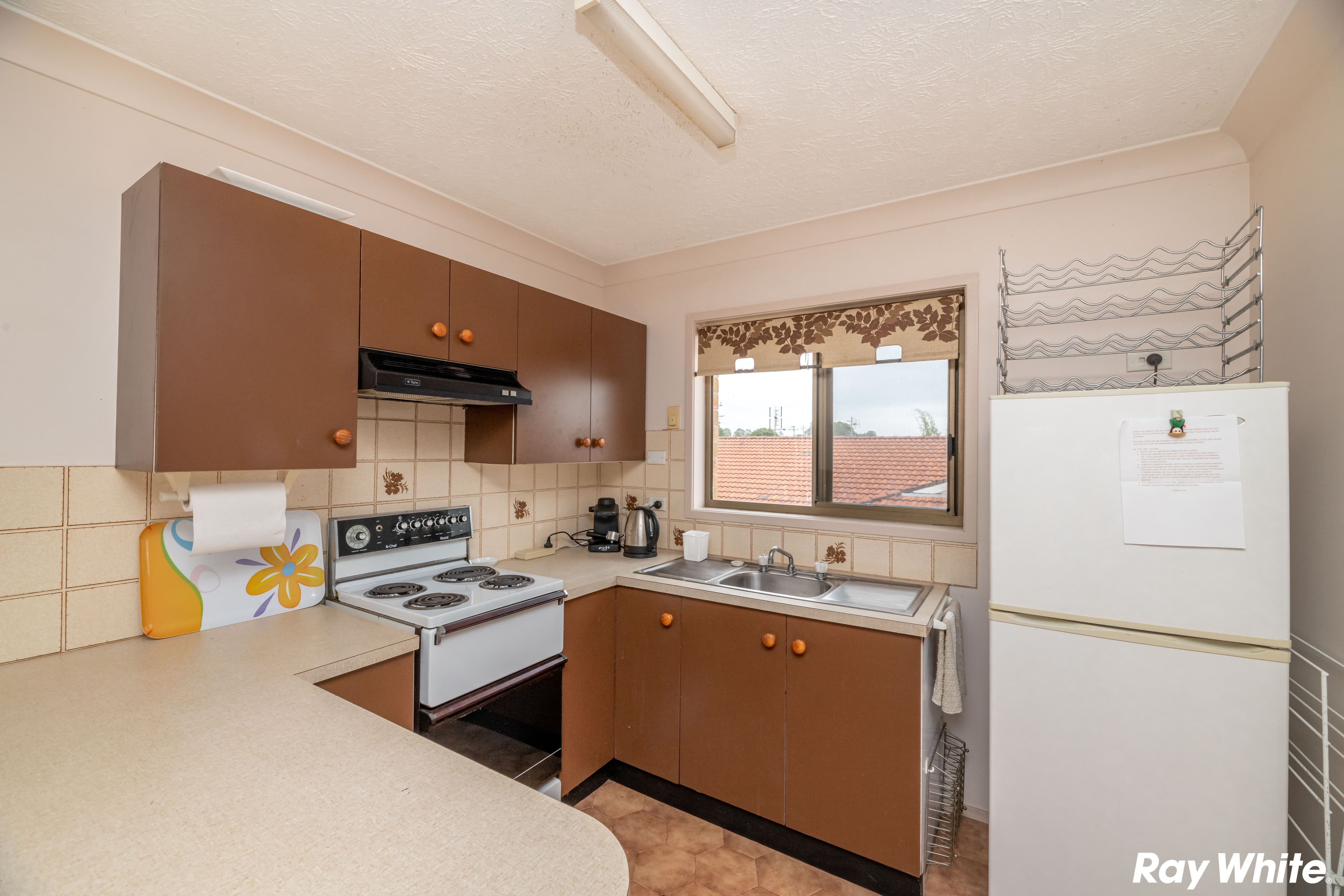 37 Tuncurry Street, Tuncurry NSW 2428, Tuncurry - Thumbnail 3