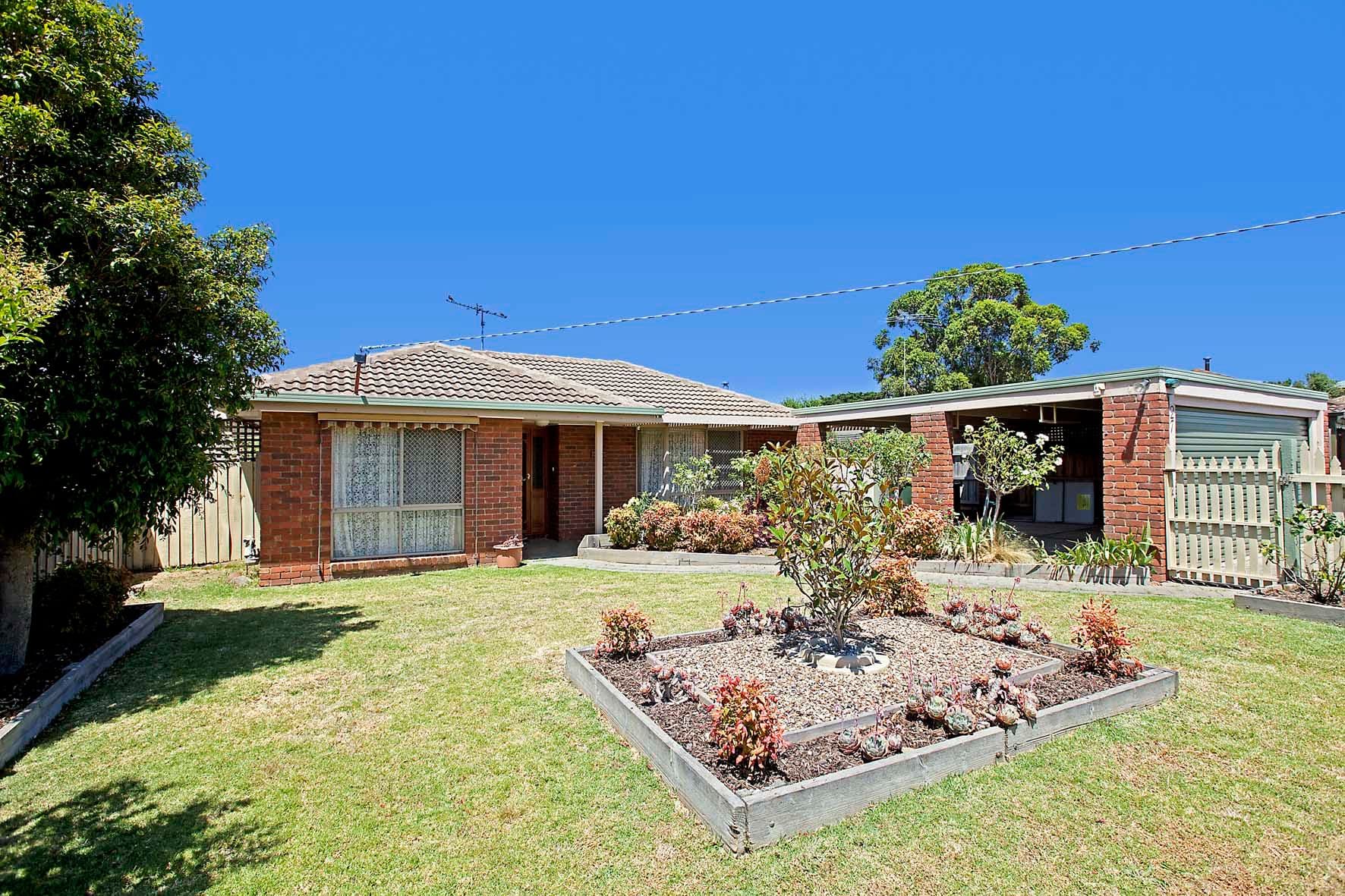 27 Mulholland Crescent, Grovedale VIC 3216, Grovedale - Image 1