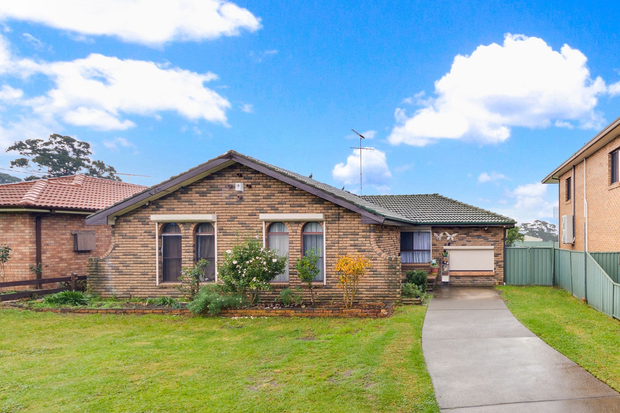 4 Third Avenue, Macquarie Fields NSW 2564, Macquarie Fields - Thumbnail 2