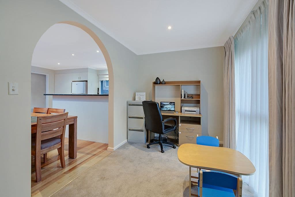 16 Booyan Crescent, Greensborough VIC 3088, Greensborough - Thumbnail 3