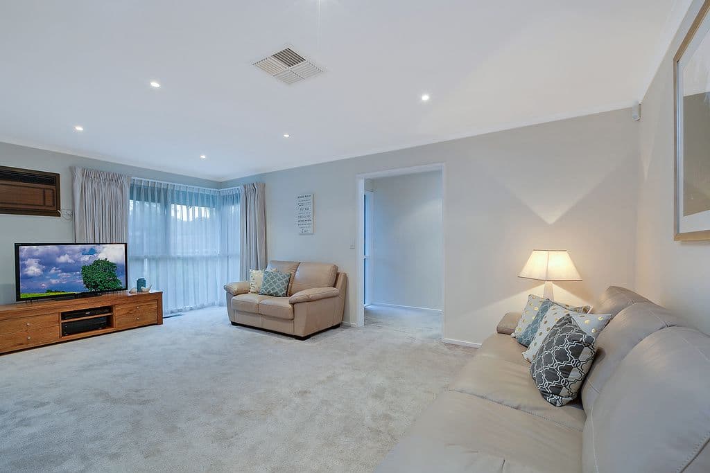 16 Booyan Crescent, Greensborough VIC 3088, Greensborough - Thumbnail 4