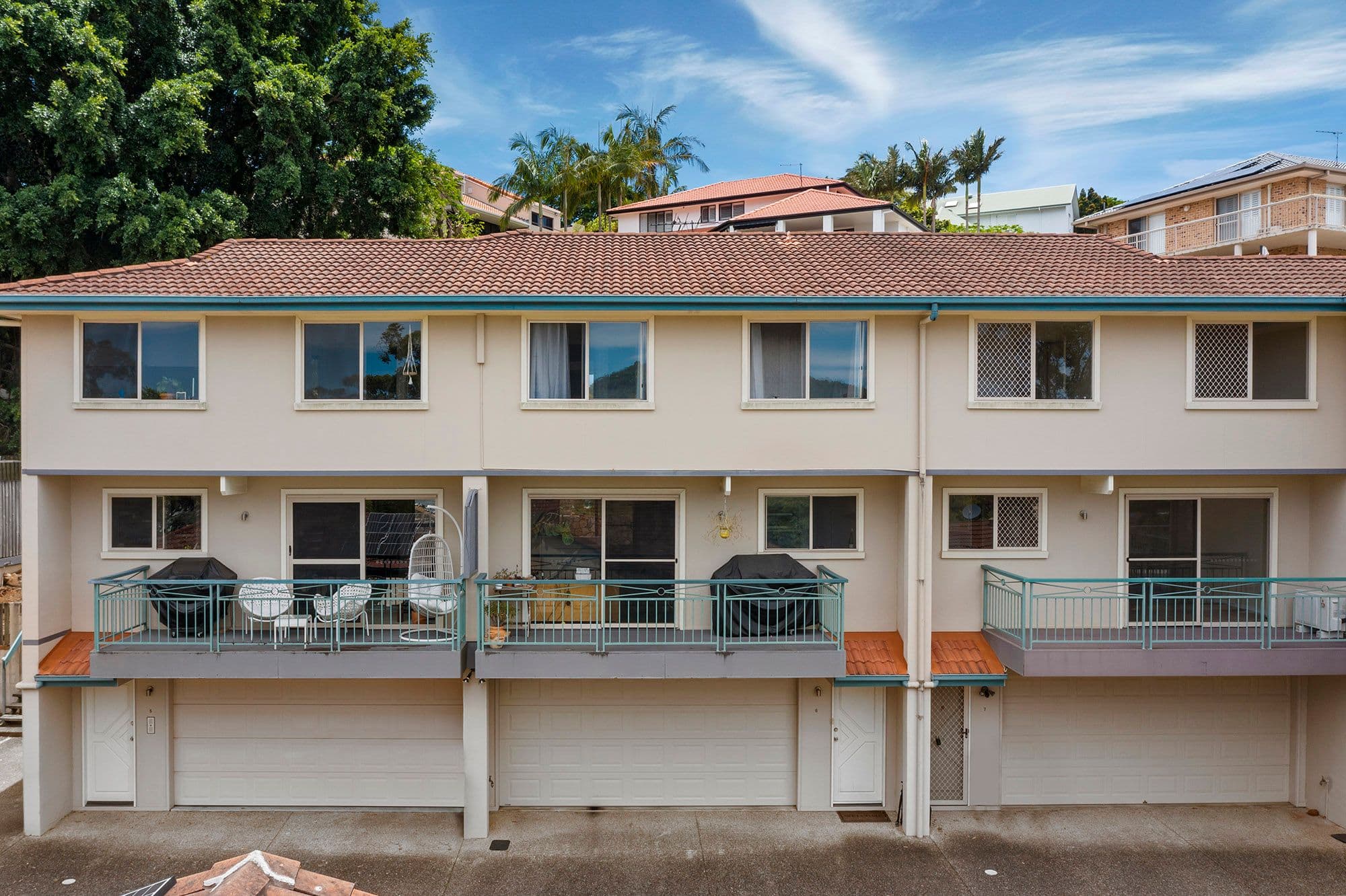 70 Crest Street, Mount Gravatt East QLD 4122, Mount Gravatt East - Image 1