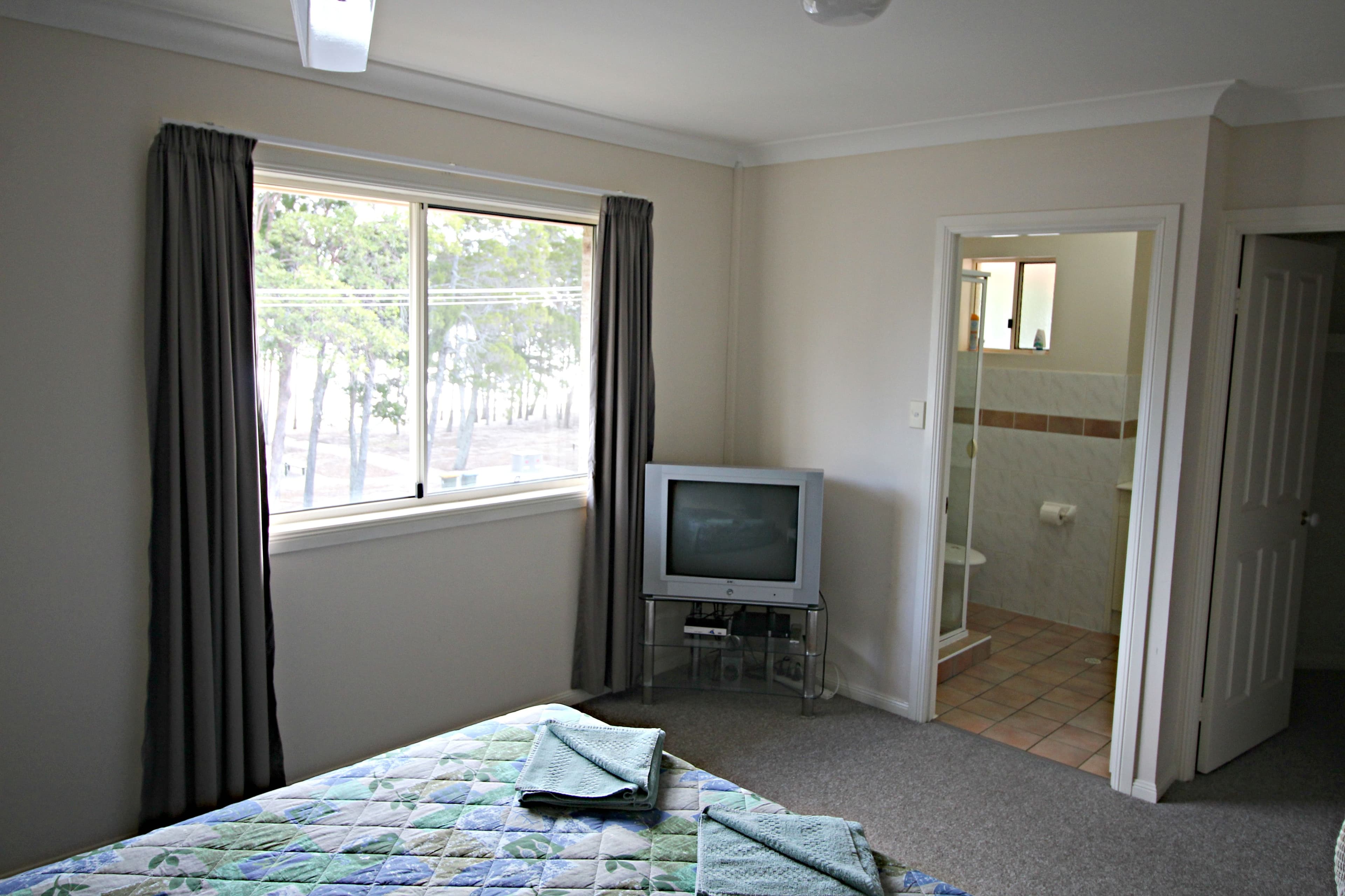 21-27 Sylvan Beach Esplanade, Bellara QLD 4507, Bellara - Thumbnail 5