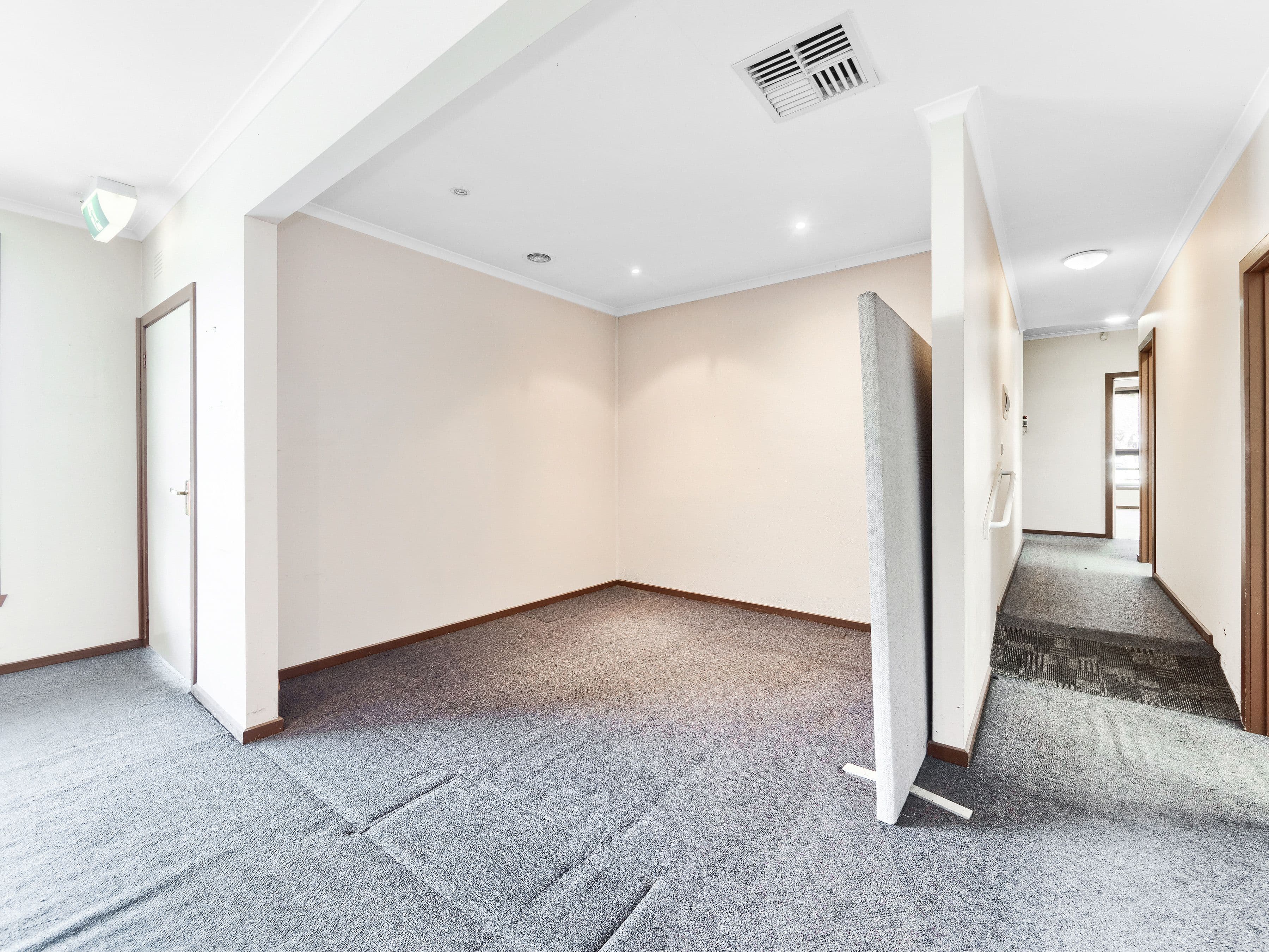5 Codrington Street, Cranbourne VIC 3977, Cranbourne - Thumbnail 7