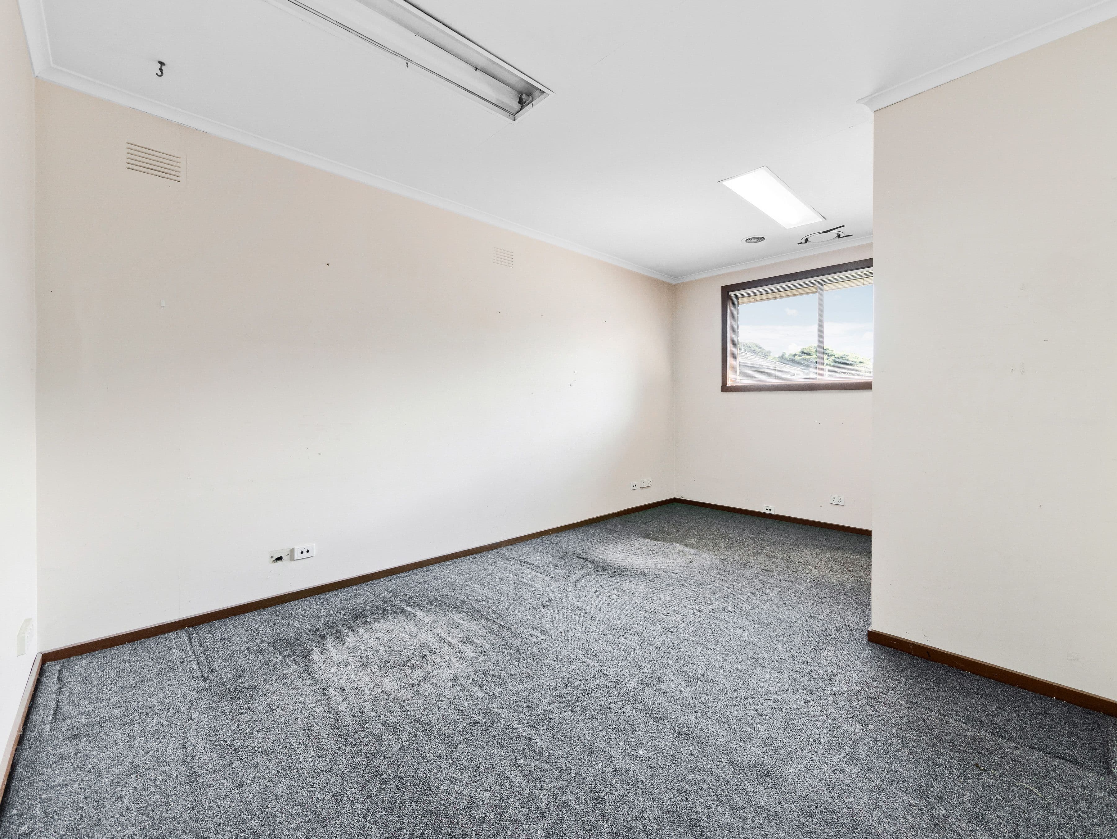 5 Codrington Street, Cranbourne VIC 3977, Cranbourne - Thumbnail 8