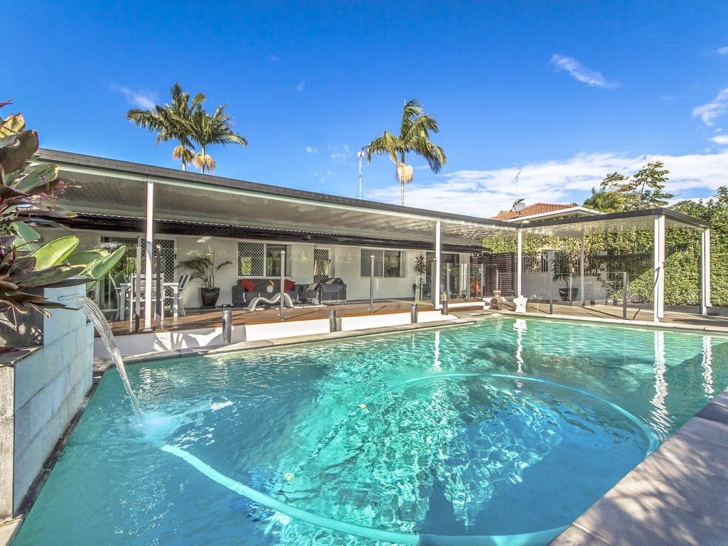 4 Grevillia Avenue, Southport QLD 4215, Southport - Thumbnail 2