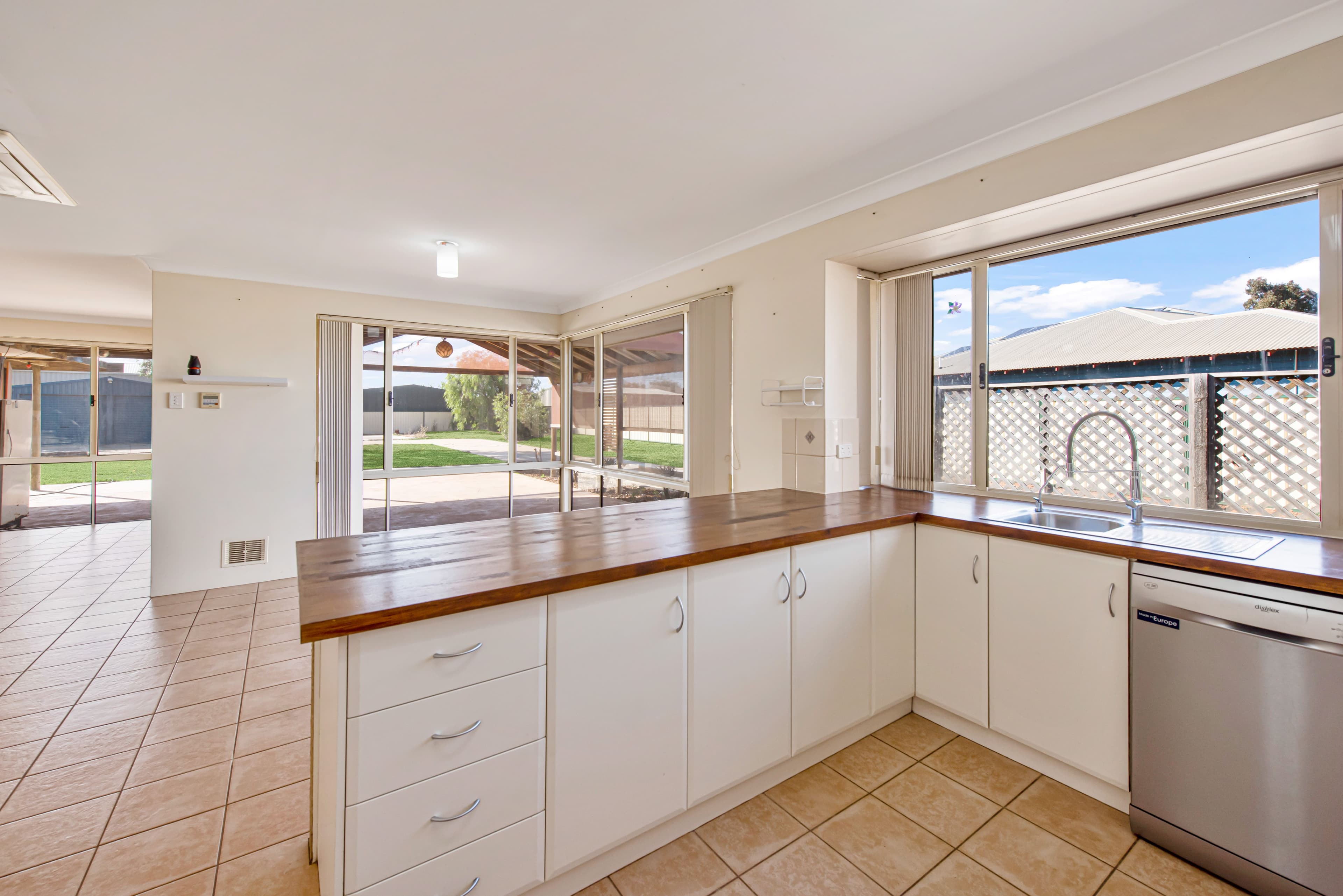7 Paperbark Lane, Woorree WA 6530, Woorree - Thumbnail 8