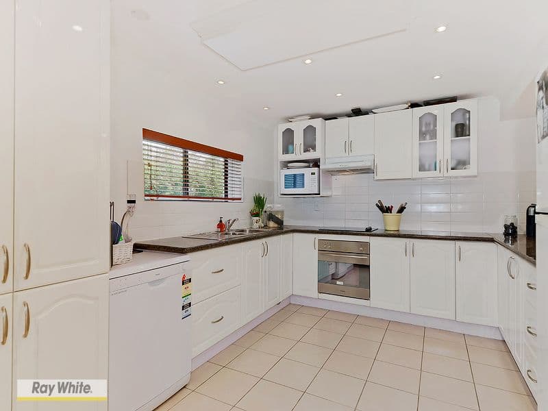 7 Jamieson Street, REDCLIFFE QLD 4020, Redcliffe - Thumbnail 4