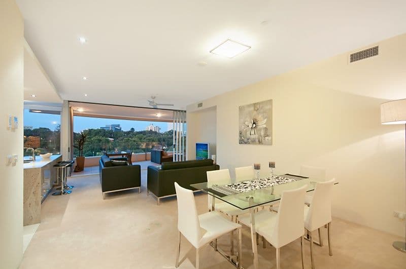 6 Parkland Boulevard, BRISBANE QLD 4000, Brisbane City - Thumbnail 2