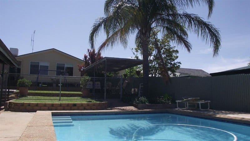 15 Middleton Street, PARKES NSW 2870, Parkes - Thumbnail 2