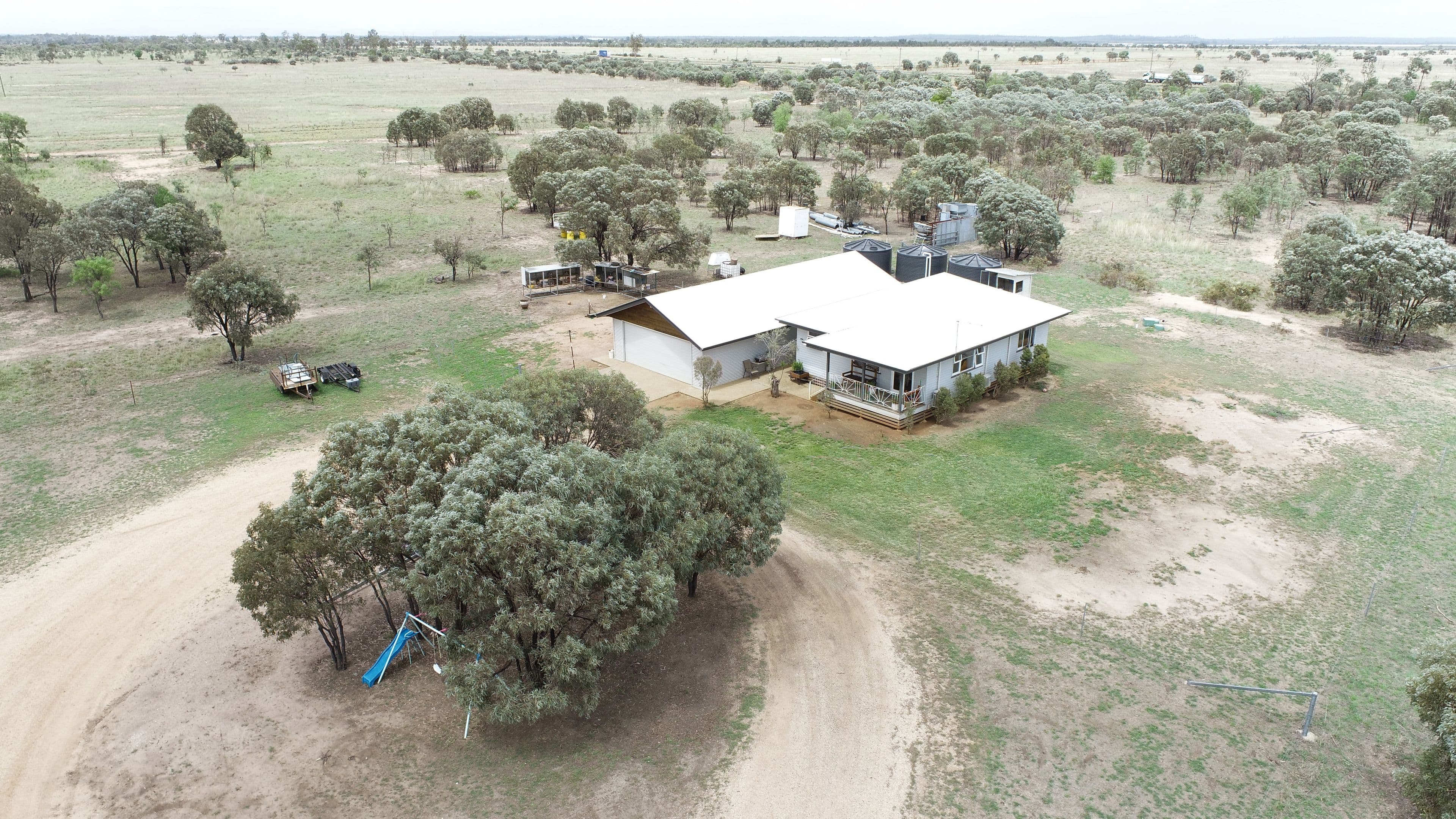 24 Glengallan Road, Emerald QLD 4720, Emerald - Thumbnail 5