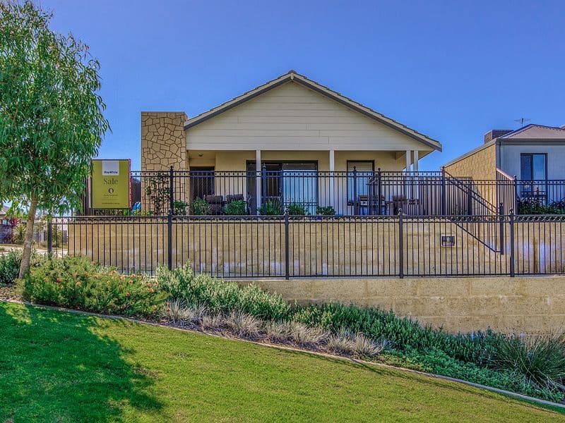 1A South Box Court, Hadfield VIC 3046, Hadfield - Thumbnail 2