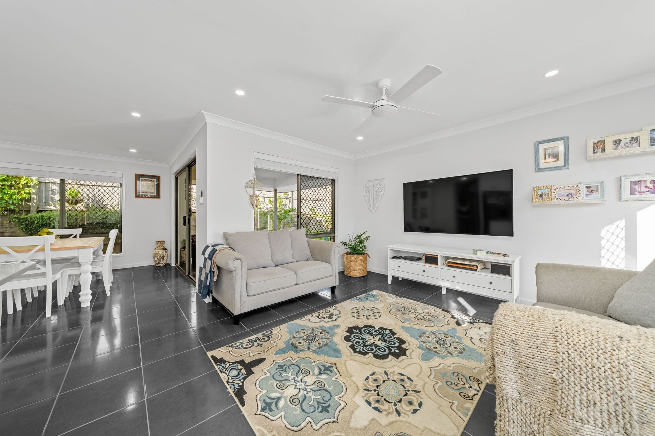 8 Steven Crescent, Pimpama QLD 4209, Pimpama - Thumbnail 2