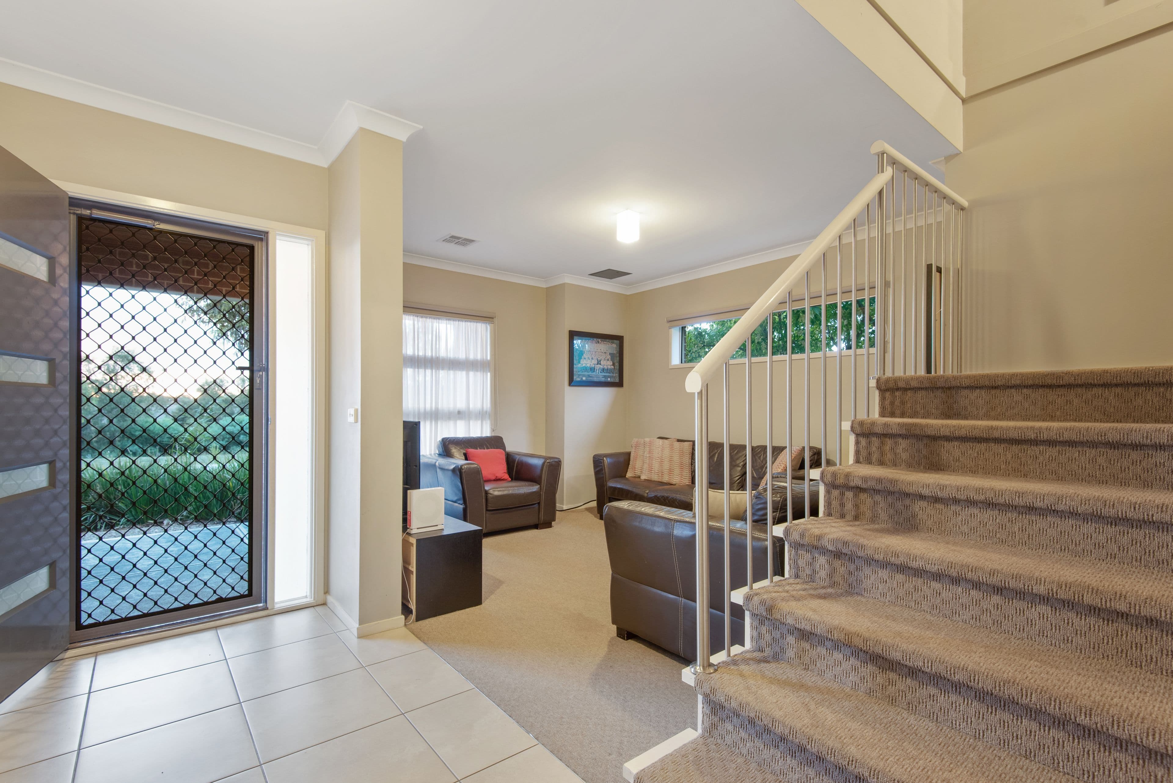 160 Riversdale Drive, Tarneit VIC 3029, Tarneit - Thumbnail 2