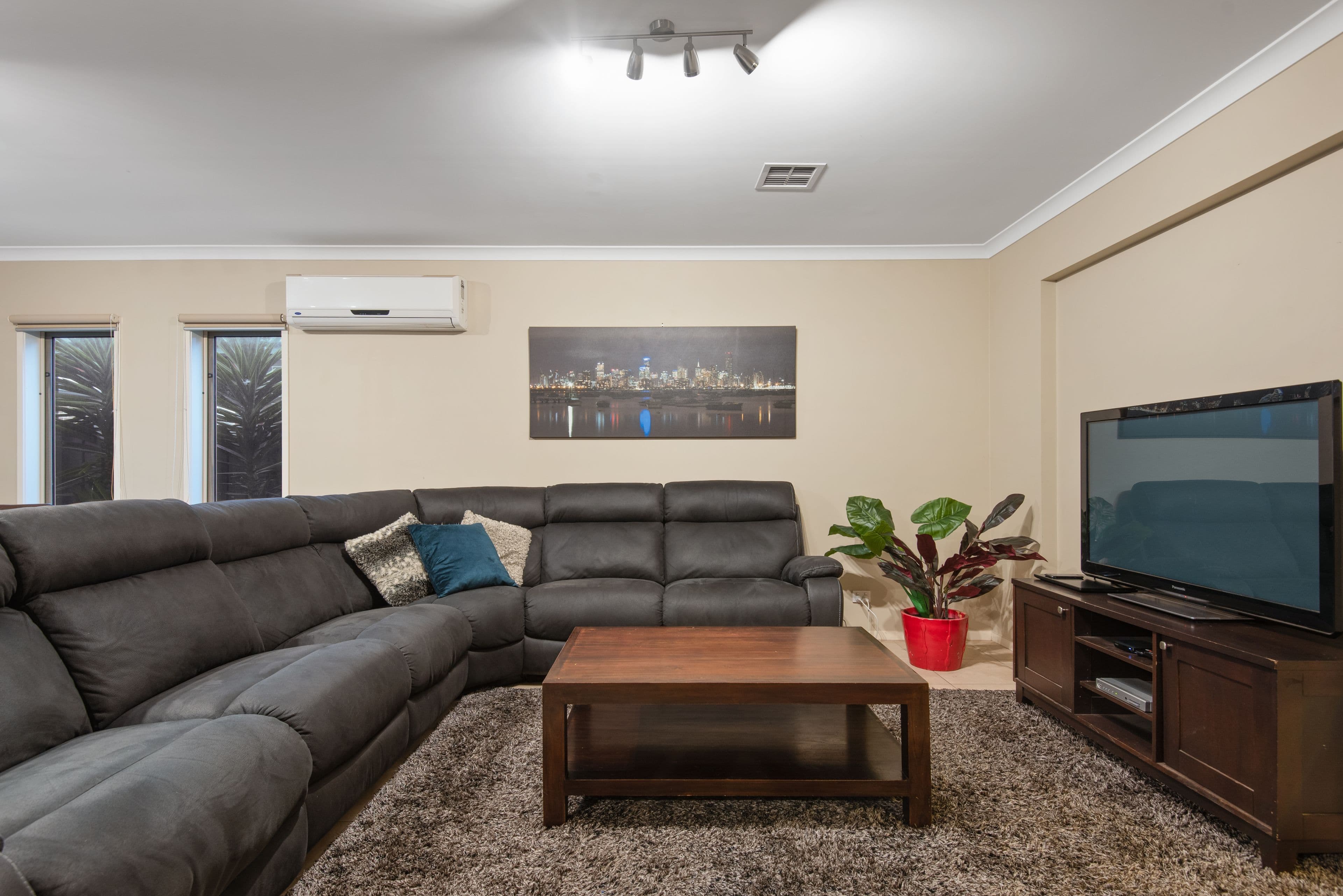 160 Riversdale Drive, Tarneit VIC 3029, Tarneit - Thumbnail 5