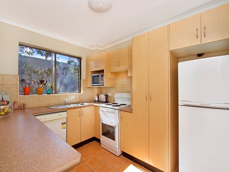87-89 Flora Street, SUTHERLAND NSW 2232, Sutherland - Thumbnail 3