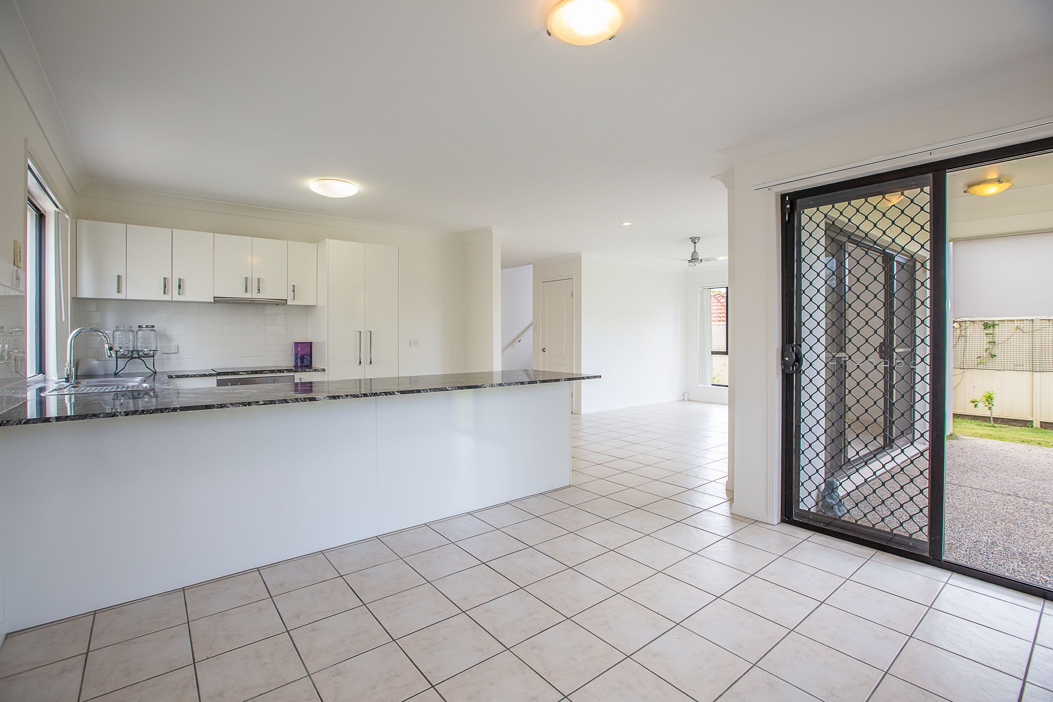 6 Katie Court, Arundel QLD 4214, Arundel - Thumbnail 3