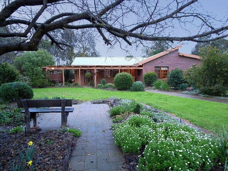 7 Park Avenue, SHEPPARTON VIC 3630, Shepparton - Image 1
