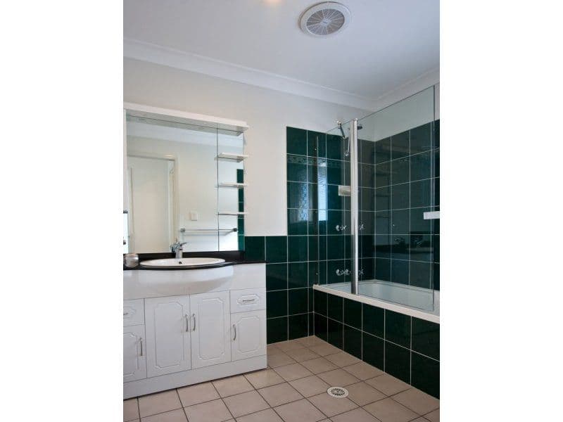 16 Trusan Place, TANAH MERAH QLD 4128, Tanah Merah - Thumbnail 6