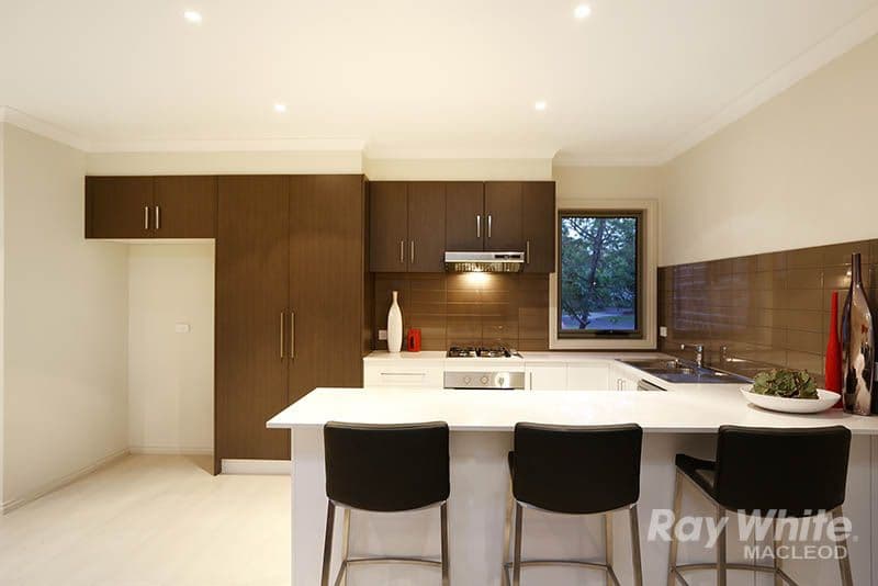 1 Richards Avenue, WATSONIA VIC 3087, Watsonia - Thumbnail 4