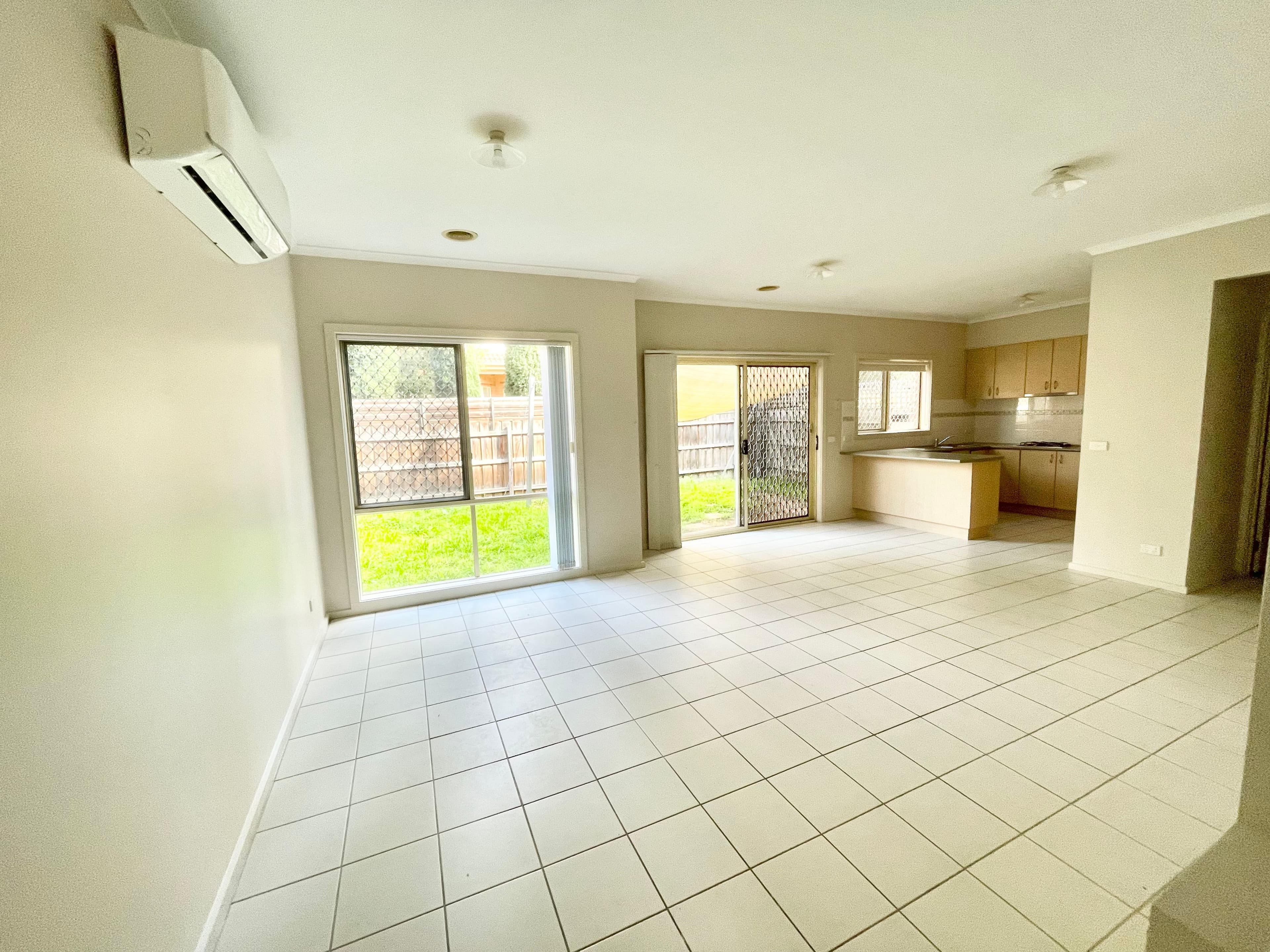 26 The Glades, Taylors Hill VIC 3037, Taylors Hill - Thumbnail 4