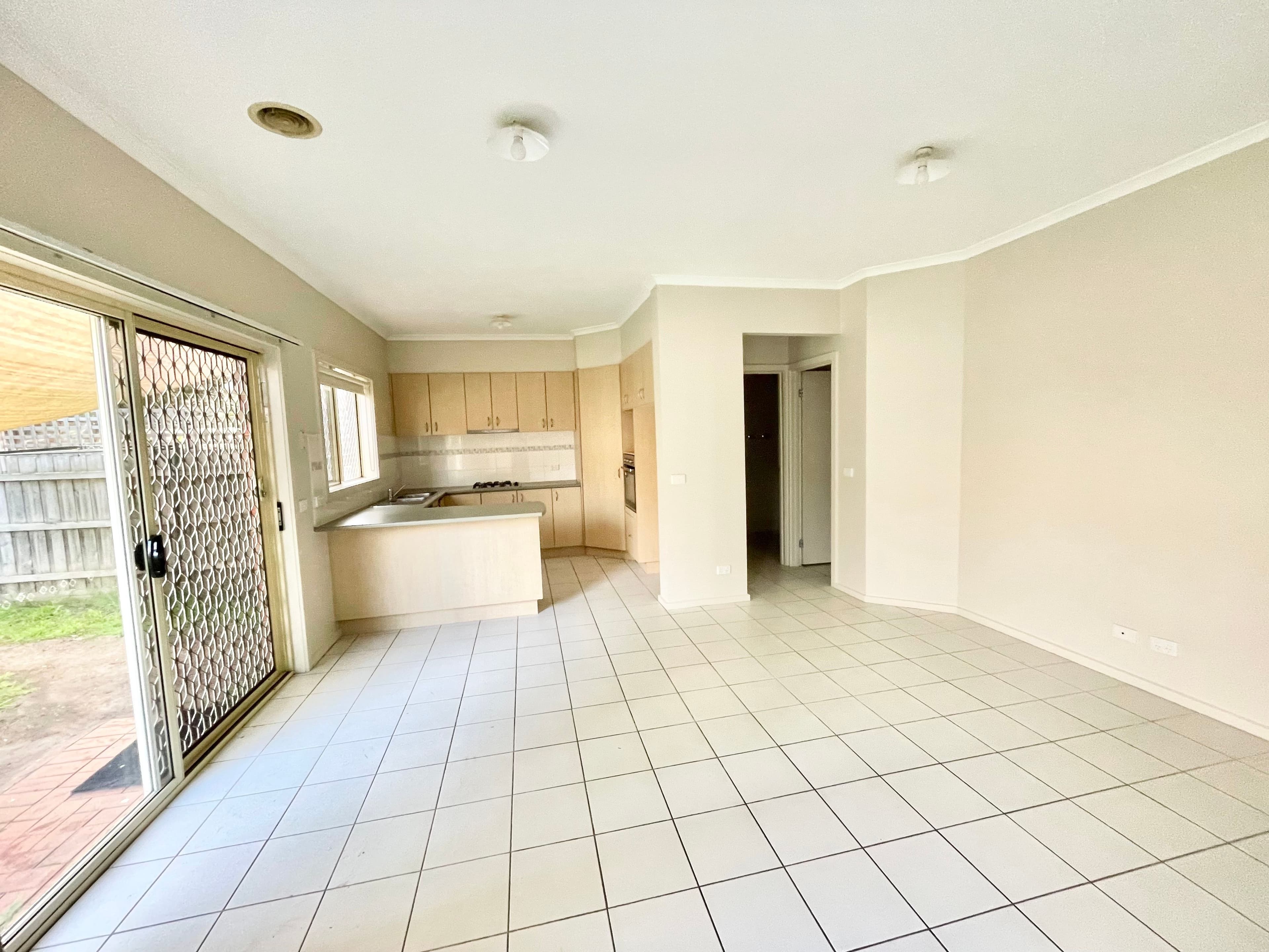 26 The Glades, Taylors Hill VIC 3037, Taylors Hill - Thumbnail 5