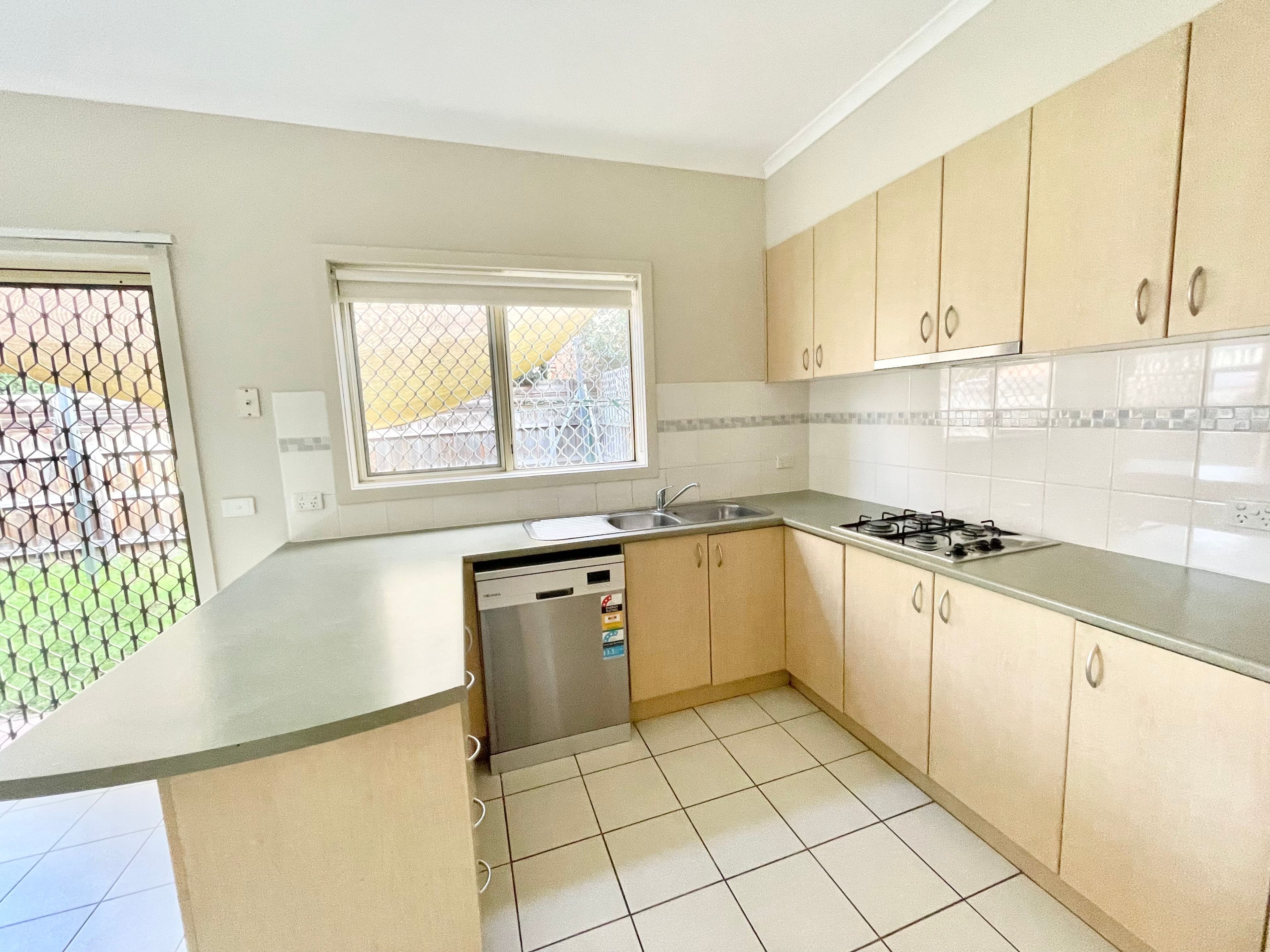 26 The Glades, Taylors Hill VIC 3037, Taylors Hill - Thumbnail 6