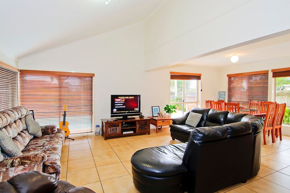 229 Morala Avenue, RUNAWAY BAY QLD 4216, Runaway Bay - Thumbnail 5