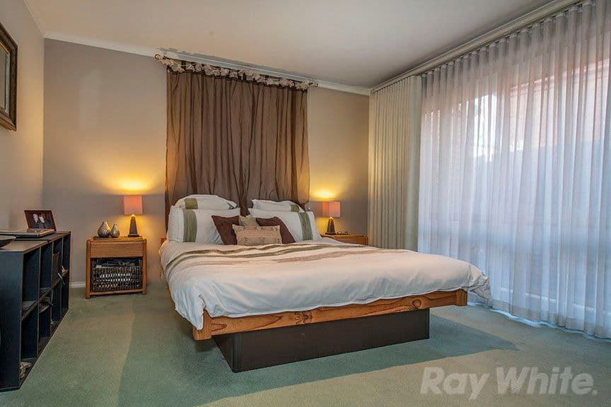 10 Lawncliffe Court, Rowville VIC 3178, Rowville - Thumbnail 8