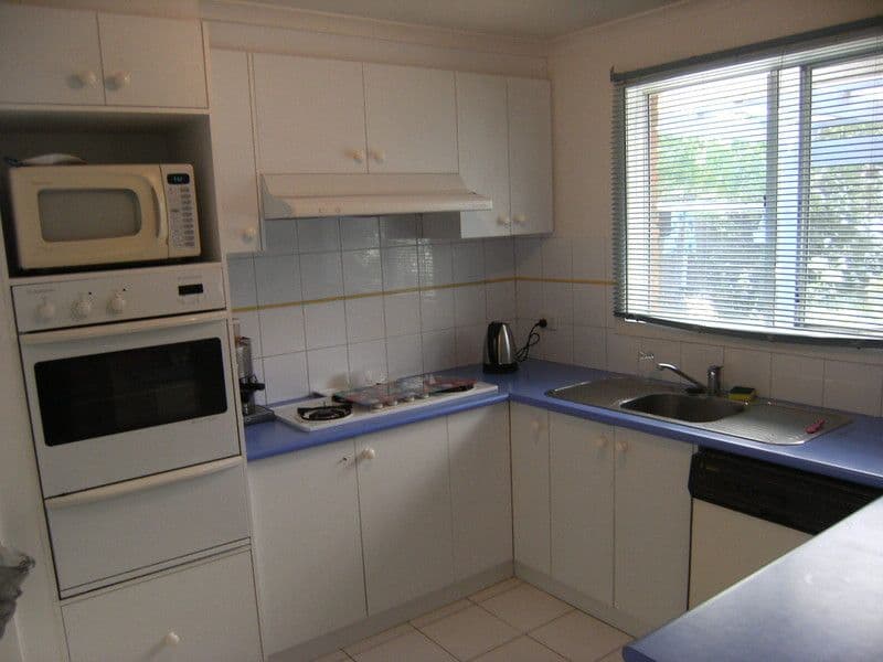 12 Mosman Close, WANTIRNA SOUTH VIC 3152, Wantirna South - Thumbnail 3