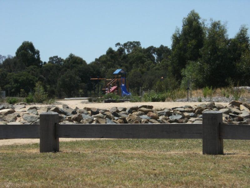 12 Mosman Close, WANTIRNA SOUTH VIC 3152, Wantirna South - Thumbnail 6